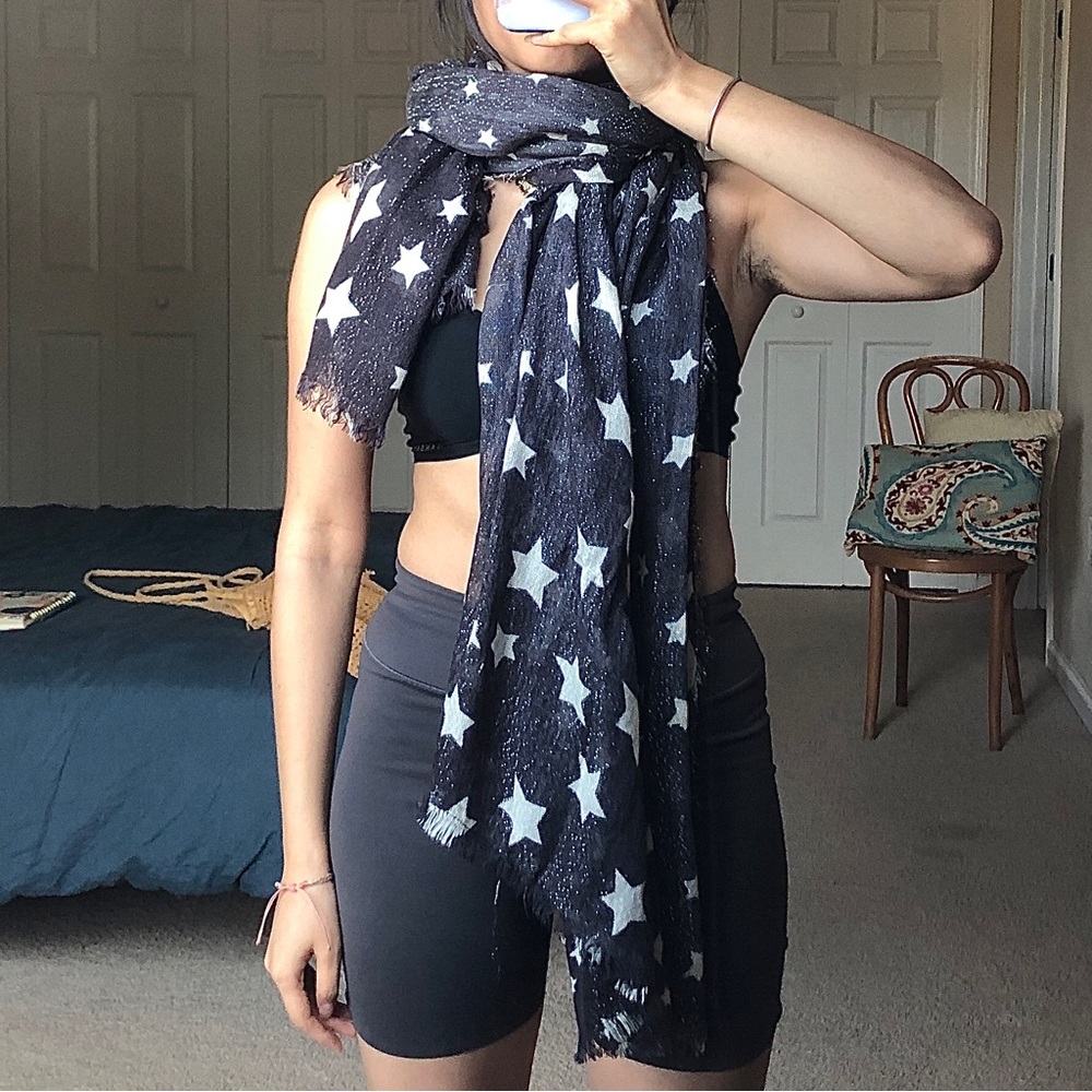 Sparkle grey star chunky scarf